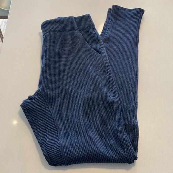 LUNYA relaxed thermal high rise legging - Picture 6 of 8